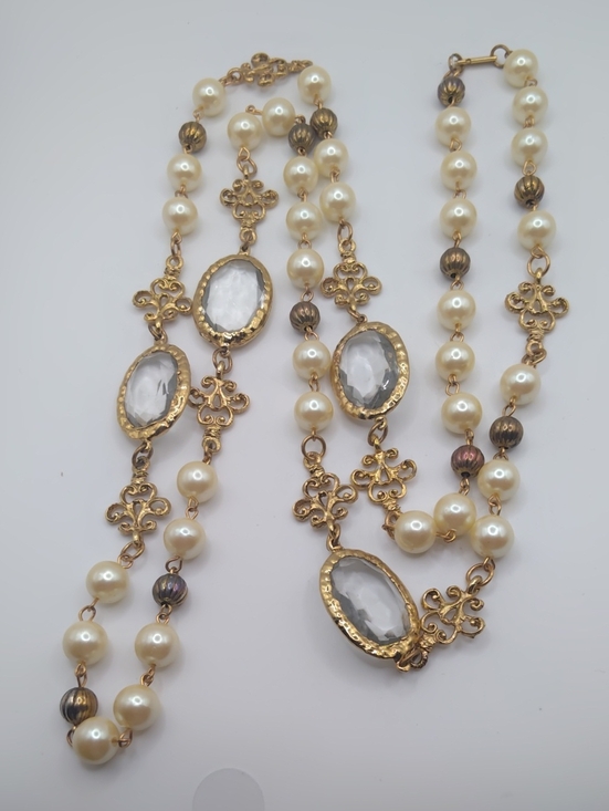 Carol Dauplaise Jewelry - Carol Dauplaise Glass Pearl Gold Tone And Glass Beaded Necklace Vintage